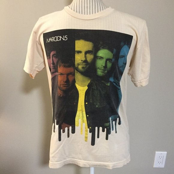 Maroon 5 World Tour 2010 Concert T-Shirt Women Size Small Cotton Tee Shirt - Picture 1 of 10